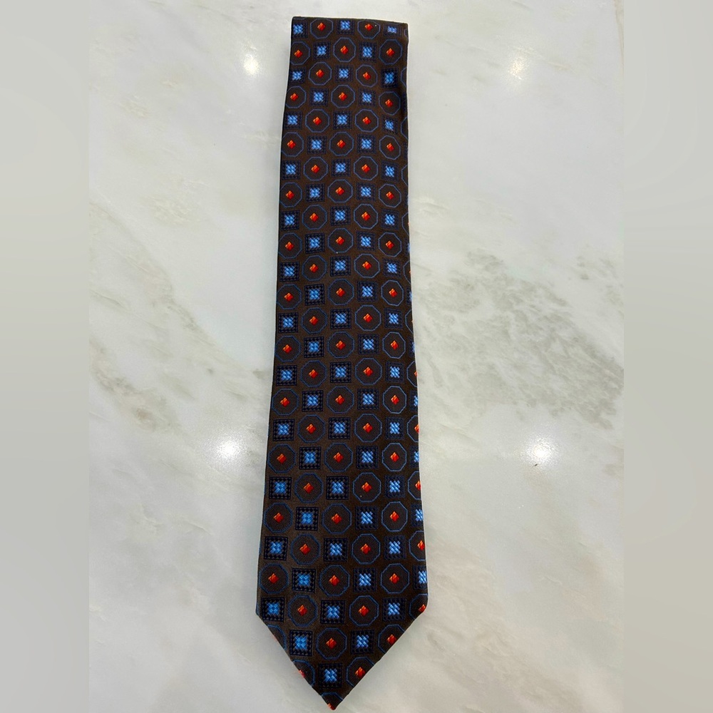Ermenegildo Zegna tie. Brown with blue & orange pattern. Gorgeous !